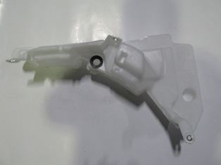 AUDI A6 09/11 ÖN CAM SU BİDONU/DEPOSU BFN 4F0955453R