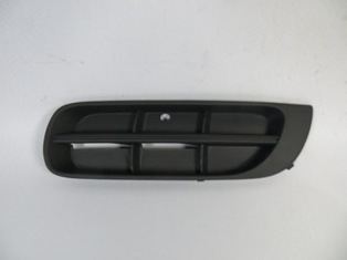 SKODA FABIA 07/10 SİS LAMBA KAPAĞI SOL SİYAH SİS DELİKSİZ  BFN 5J08073679B9