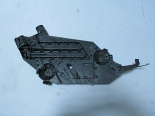 SKODA OCTAVIA 10/12 FAR ALT BAĞLANTI BRAKETİ SOL FAR ALT TAŞIYICISI/YIKAMASIZ PLASTİK TW 1Z0941463A